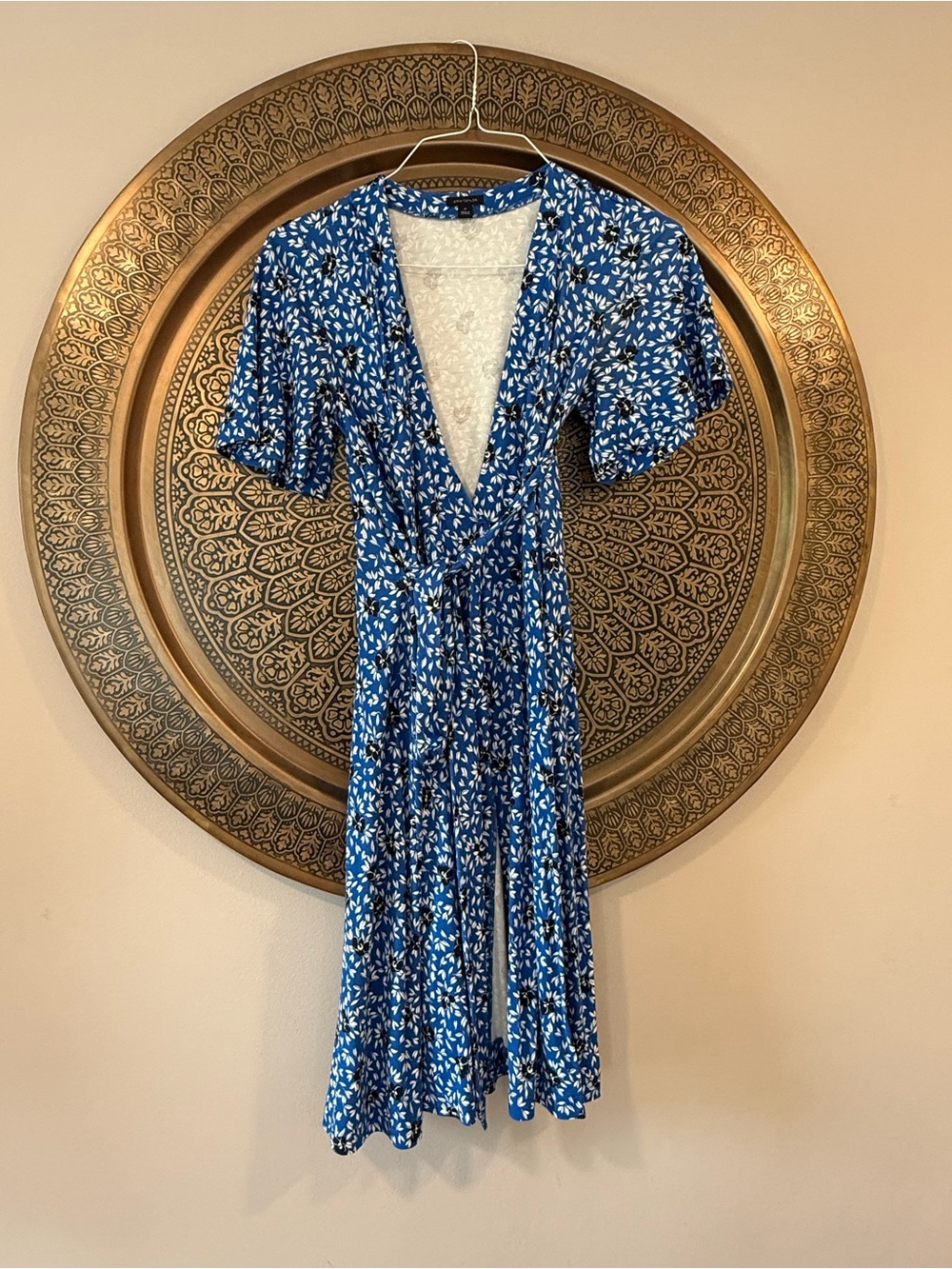 Ann Taylor Blue & White Floral Wrap Midi Dress